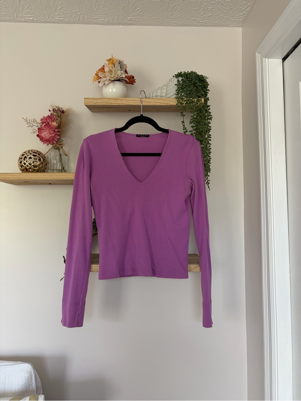 Made in Italy Sisley V-Neck Long Sleeve Magenta Top/Sweater